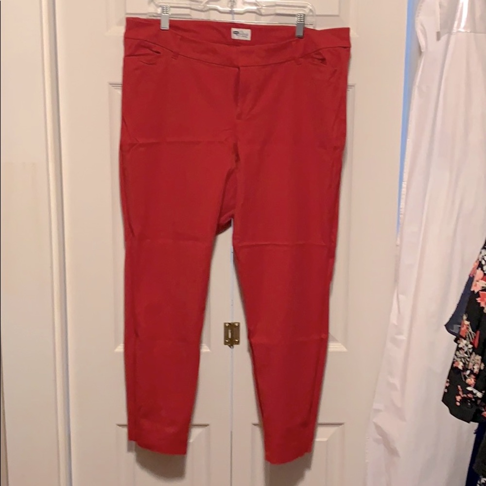 Cropped pants